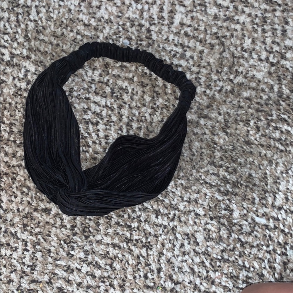 black headband